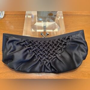 White Black Satin Kiss Lock Evening Clutch/Shoulder Bag with Chain